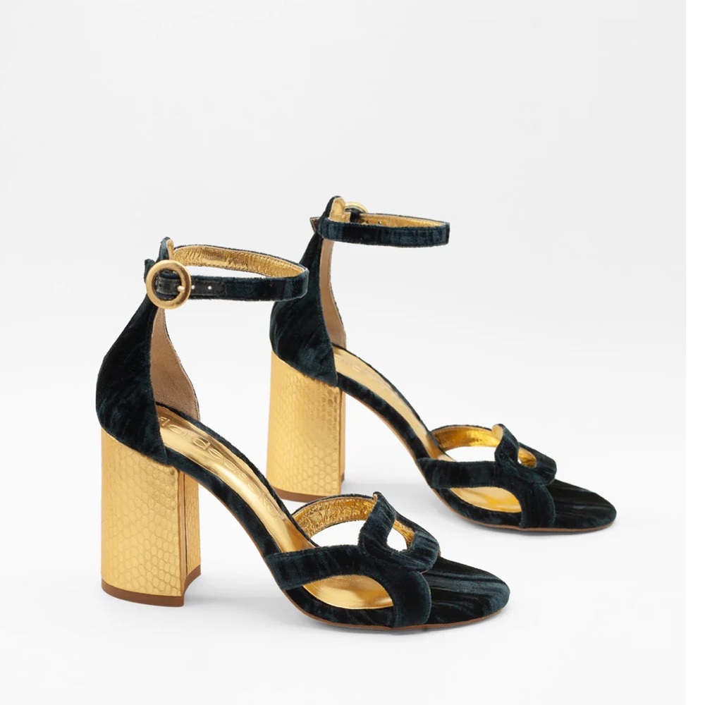 Flordeasoka Margot 9 Navy Block Heels in Size 37